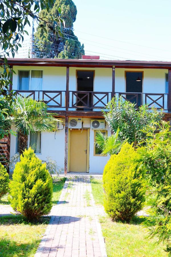 Guest House Alashara Pizunda Exterior foto
